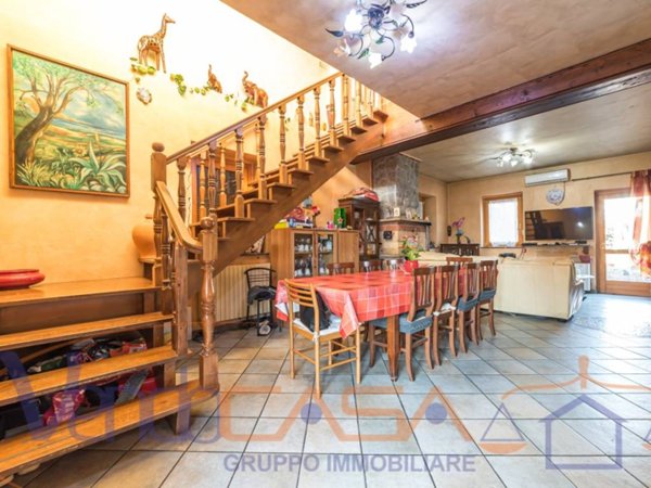 casa indipendente in vendita a Carmagnola
