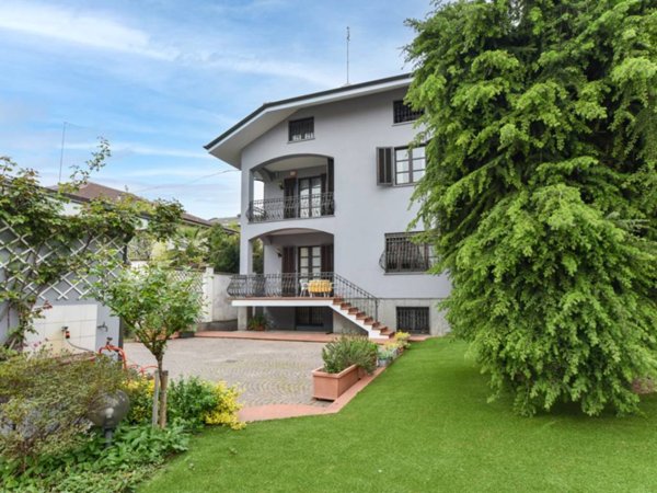 casa indipendente in vendita a Carmagnola