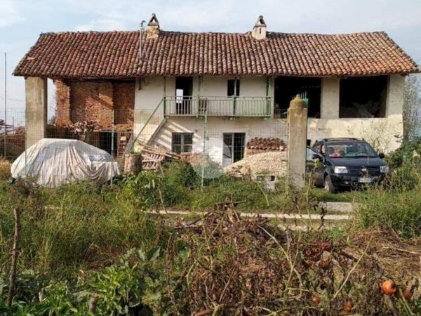 casa indipendente in vendita a Carmagnola in zona Motta