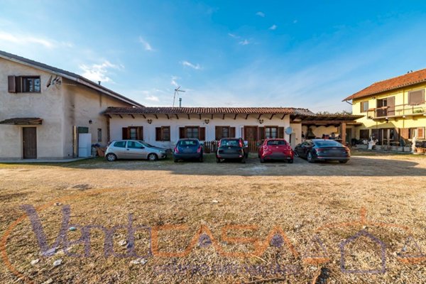 casa indipendente in vendita a Carmagnola