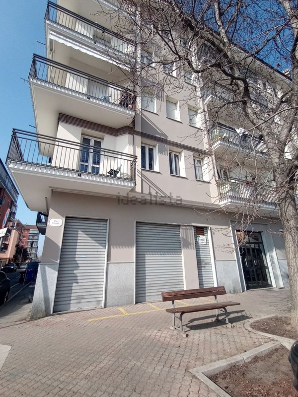 locale commerciale in vendita a Carmagnola