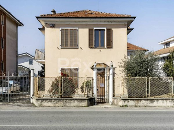 casa indipendente in vendita a Carmagnola