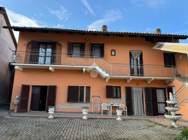 casa indipendente in vendita a Carmagnola