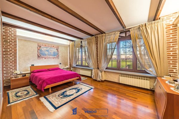 casa indipendente in vendita a Carmagnola in zona San Michele