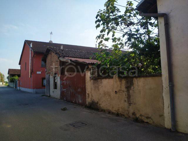 casa indipendente in vendita a Carmagnola in zona Cavalleri