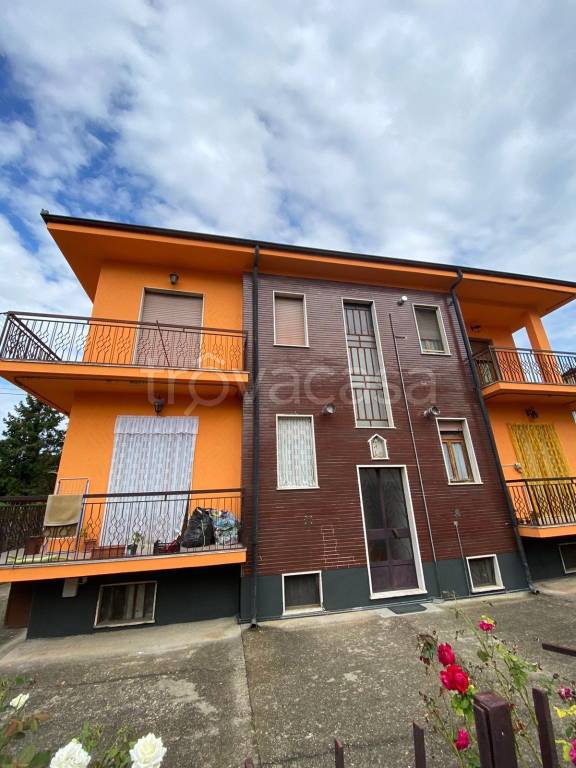 appartamento in vendita a Carmagnola in zona San Bernardo