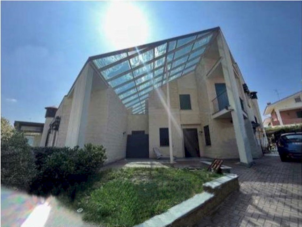 casa indipendente in vendita a Carmagnola