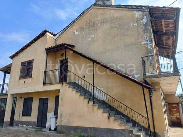 casa indipendente in vendita a Carmagnola in zona Gaidi