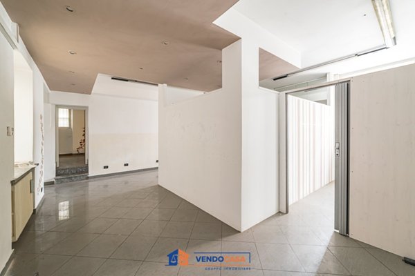 locale commerciale in vendita a Carmagnola