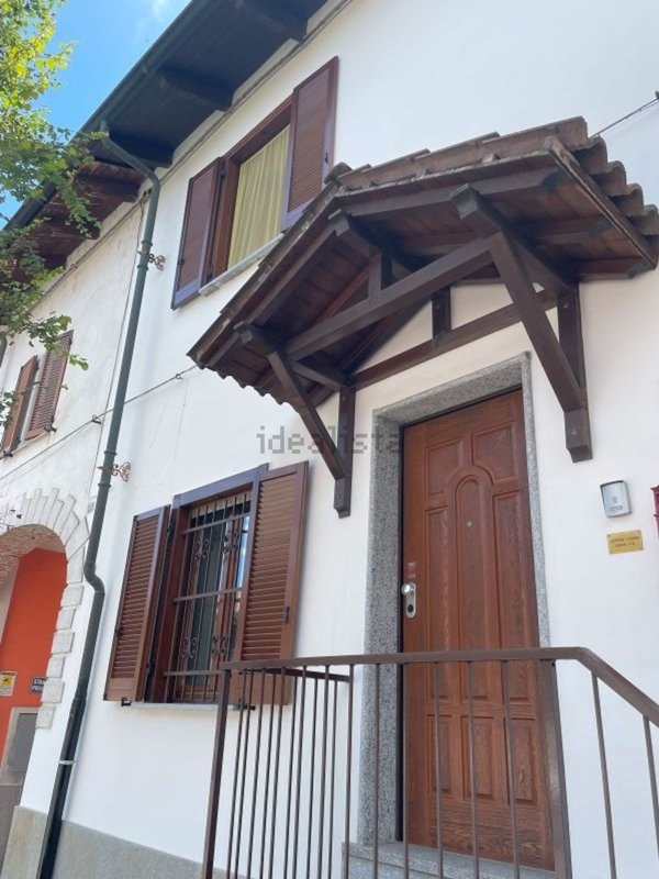 casa indipendente in vendita a Carmagnola in zona San Bernardo