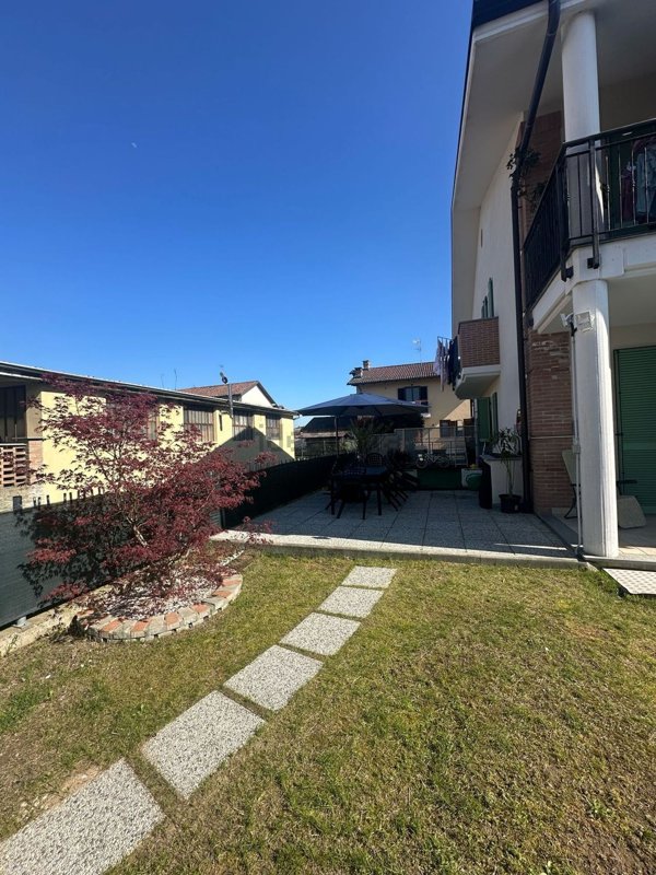 appartamento in vendita a Carmagnola in zona Salasio