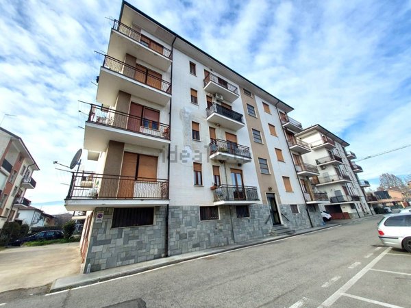 appartamento in vendita a Carmagnola in zona San Bernardo
