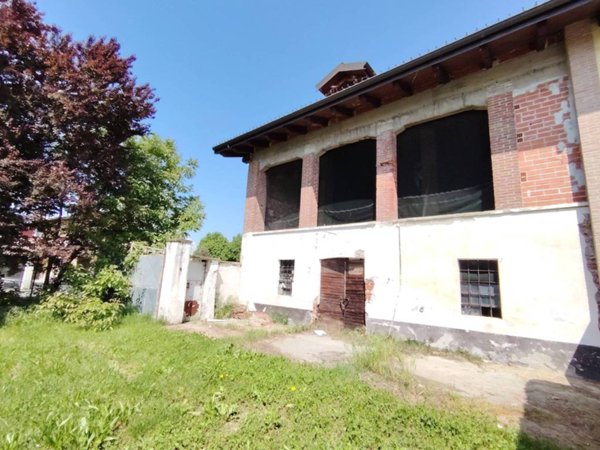 casa indipendente in vendita a Carmagnola in zona San Bernardo