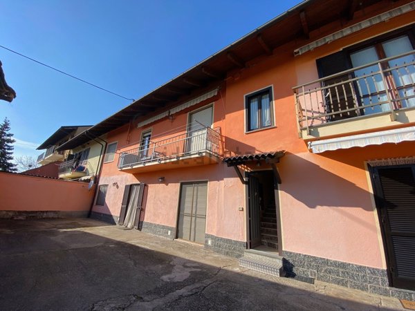 appartamento in vendita a Carmagnola in zona Tuninetti