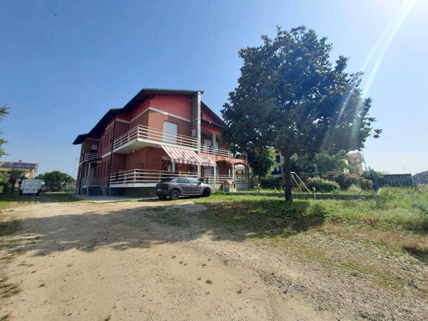 appartamento in vendita a Carmagnola in zona Salasio