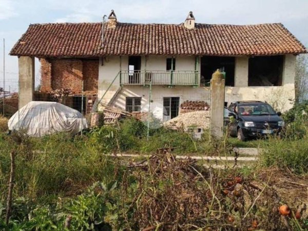 casa indipendente in vendita a Carmagnola in zona Motta