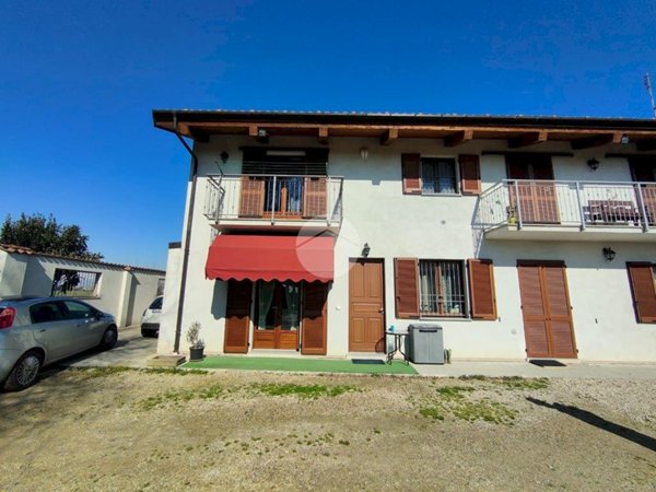 casa indipendente in vendita a Carmagnola