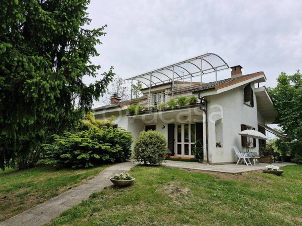 casa indipendente in vendita a Carmagnola