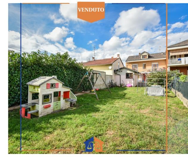 casa indipendente in vendita a Carmagnola in zona San Bernardo