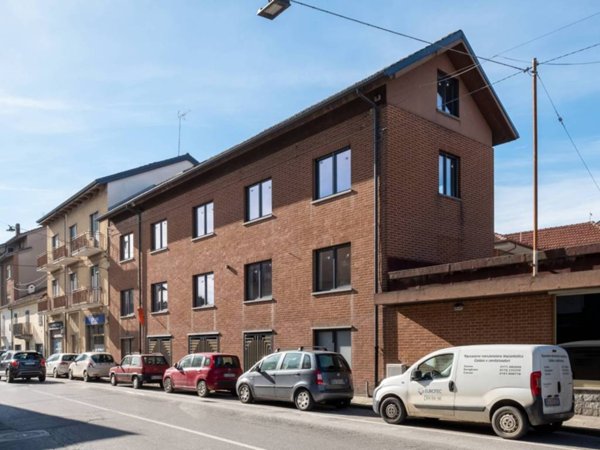 intera palazzina in vendita a Carmagnola