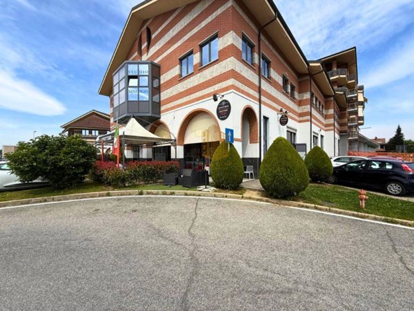 negozio in vendita a Carmagnola