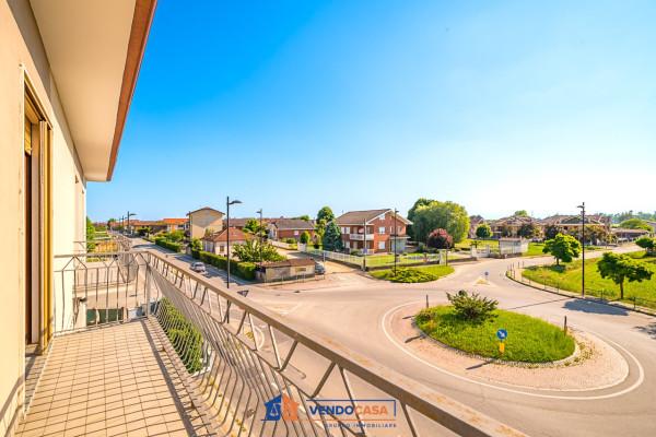 appartamento in vendita a Carmagnola in zona Salasio