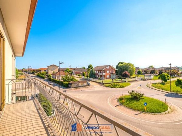 appartamento in vendita a Carmagnola in zona Salasio