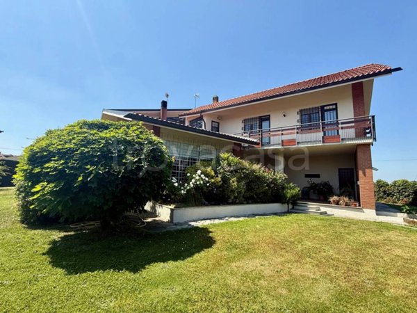 casa indipendente in vendita a Carmagnola