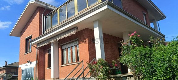 casa indipendente in vendita a Carmagnola in zona San Giovanni