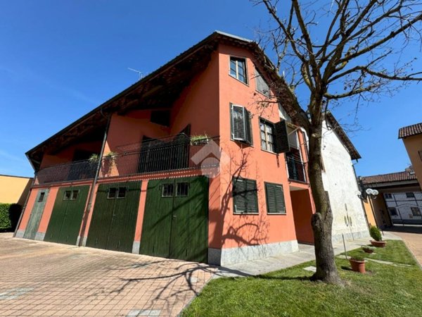 esavano in vendita a Carmagnola