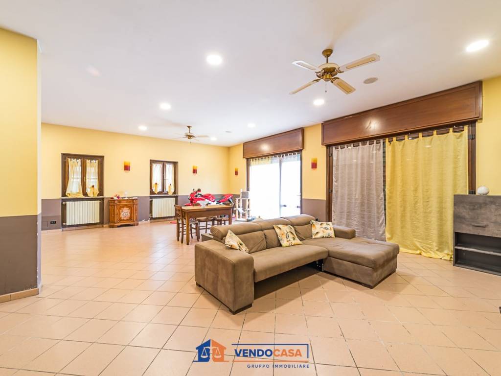 casa indipendente in vendita a Carmagnola in zona Gaidi