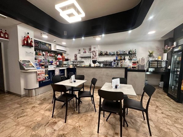 negozio in vendita a Carmagnola
