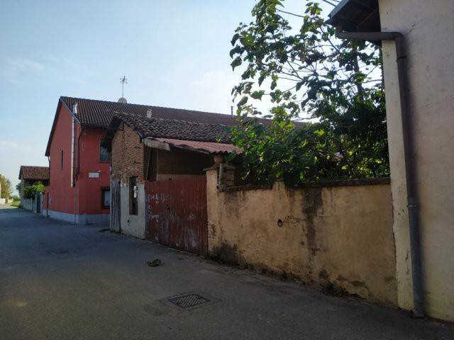 casa indipendente in vendita a Carmagnola in zona Cavalleri