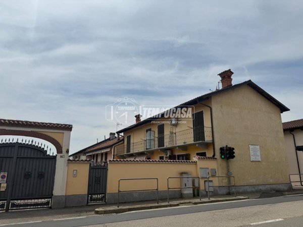 casa indipendente in vendita a Carmagnola in zona Salasio