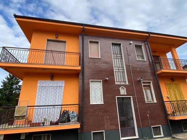 casa indipendente in vendita a Carmagnola