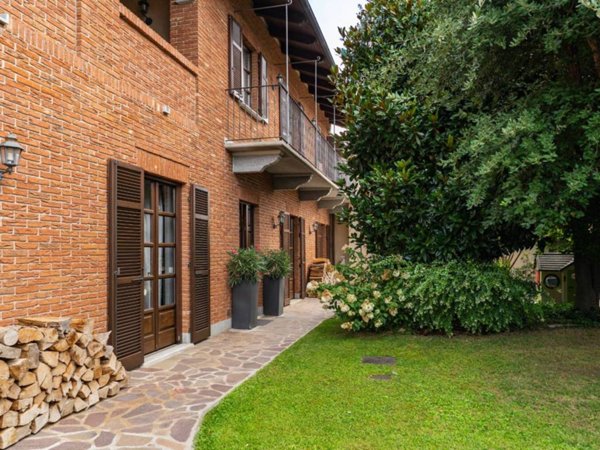 casa indipendente in vendita a Carmagnola