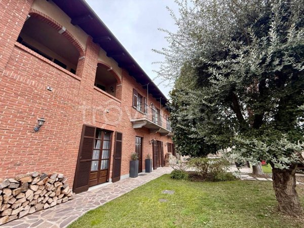 casa indipendente in vendita a Carmagnola