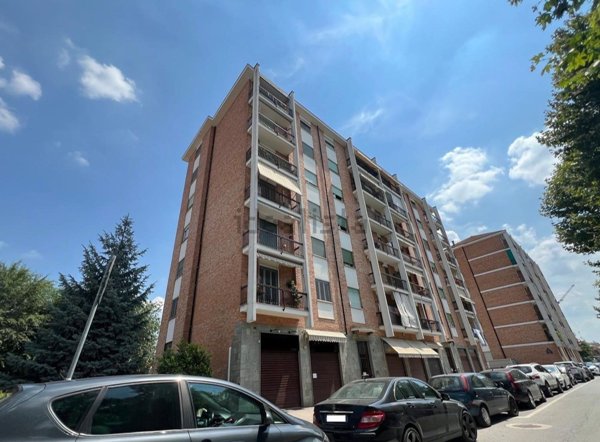 locale commerciale in vendita a Carmagnola