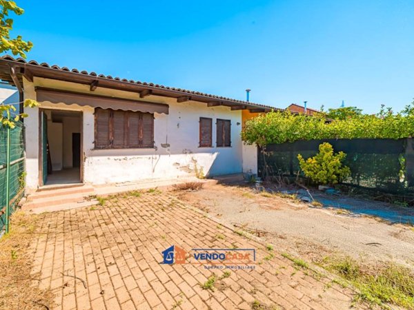 casa indipendente in vendita a Carmagnola