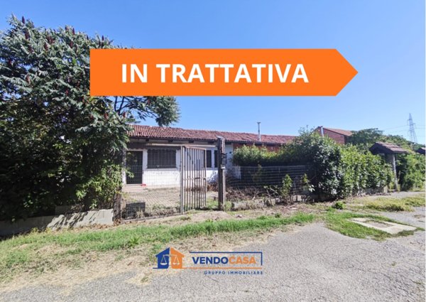 casa indipendente in vendita a Carmagnola in zona Vallongo
