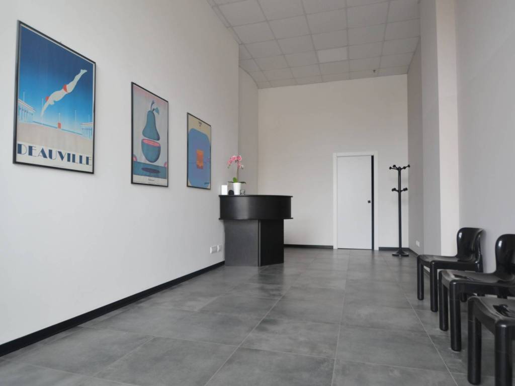 negozio in vendita a Carmagnola