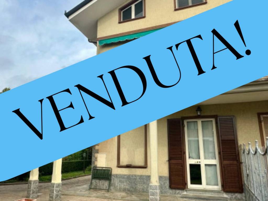 casa indipendente in vendita a Carmagnola