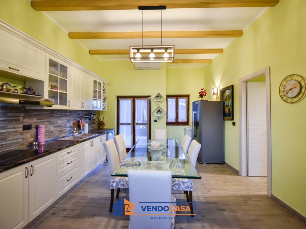 casa indipendente in vendita a Carmagnola