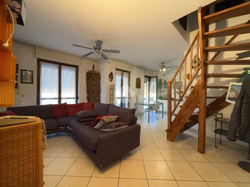 appartamento in vendita a Carmagnola in zona San Bernardo