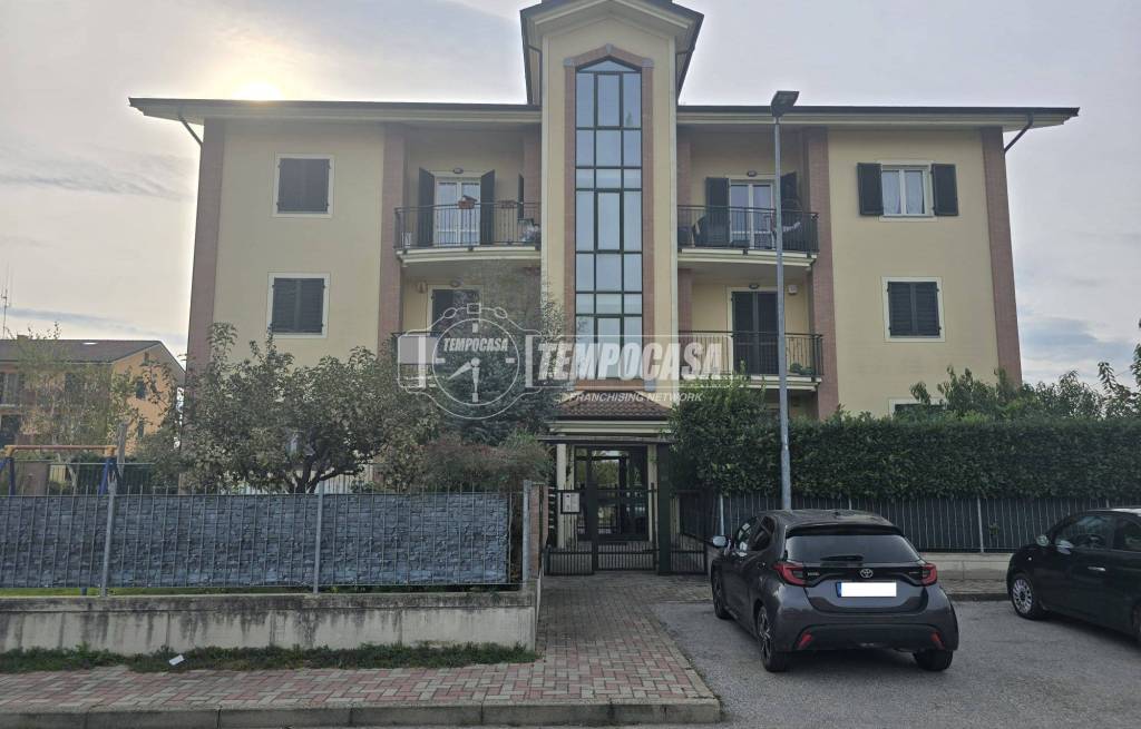 appartamento in vendita a Carmagnola in zona Salasio