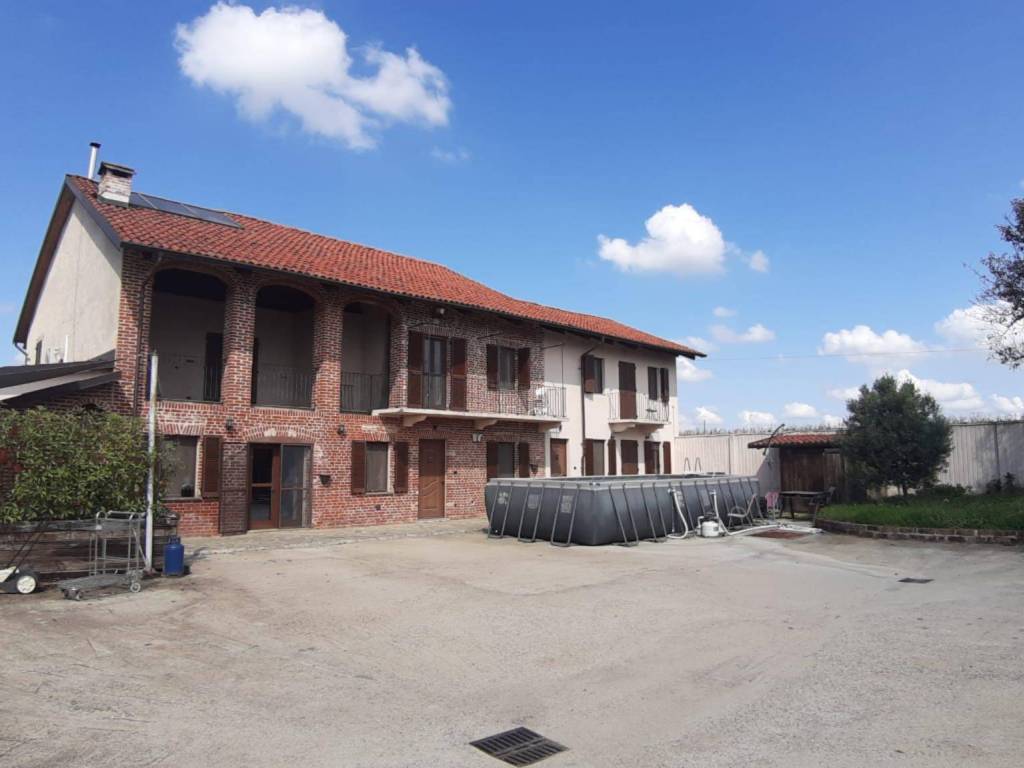 casa indipendente in vendita a Carmagnola