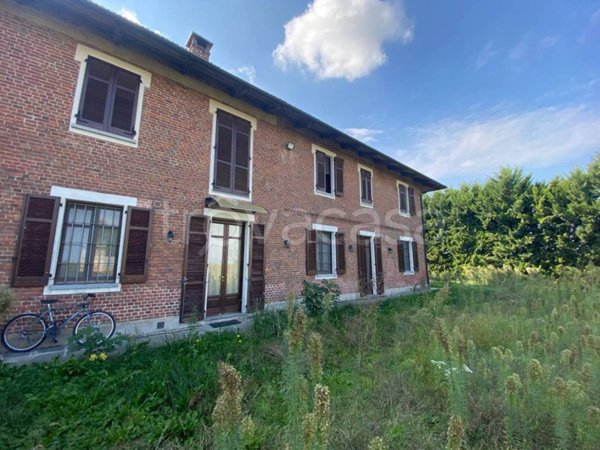 casa indipendente in vendita a Carmagnola