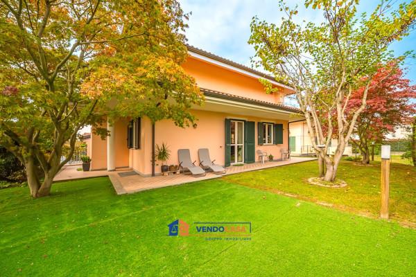 casa indipendente in vendita a Carmagnola in zona San Giovanni