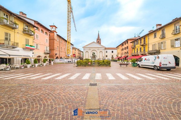 ufficio in vendita a Carmagnola in zona Cavalleri