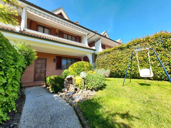 casa indipendente in vendita a Carmagnola in zona San Giovanni